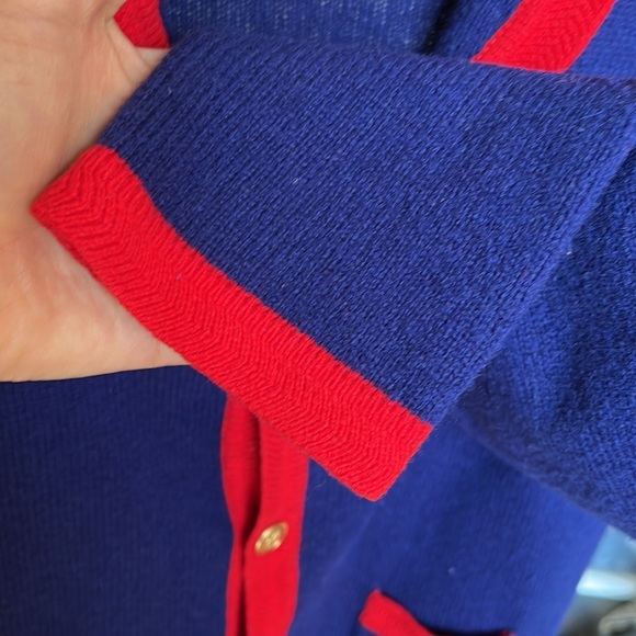 Rope picnic blue and red knit wool cardigan. Gold button. - Picture 5 of 5